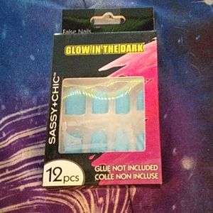 Glow in the dark fashion nails